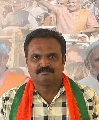 विकामा भारत भाई - जिला अध्यक्ष, गुजरात